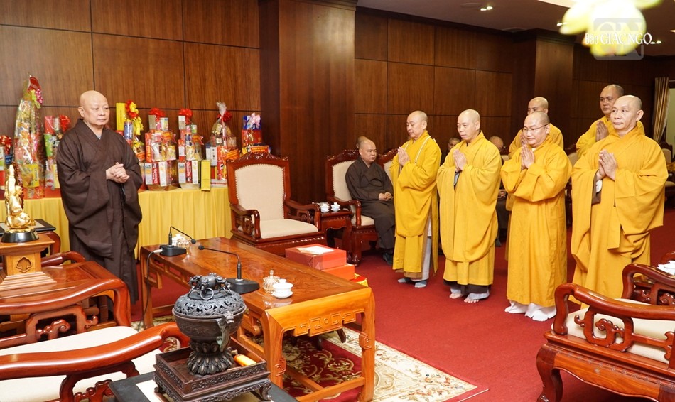 Thượng tọa Thích Quang Thạnh chúc Tết đến Hòa thượng Trưởng ban Trị sự GHPGVN TP.HCM Thượng tọa Thích Quang Thạnh chúc Tết đến Hòa thượng Trưởng ban Trị sự GHPGVN TP.HCM