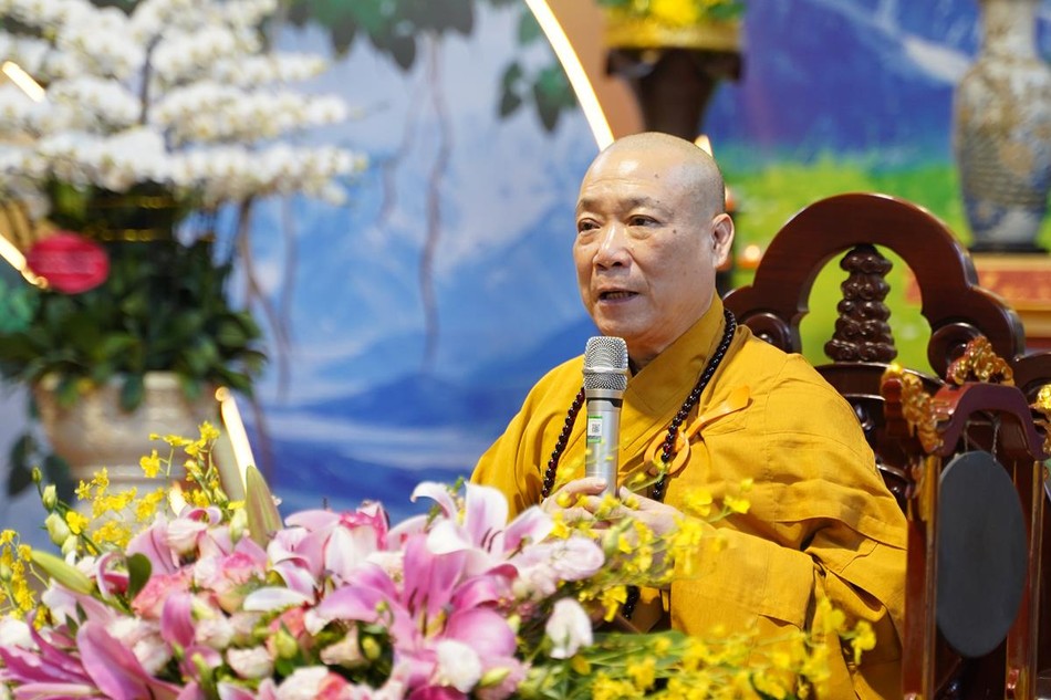 Hòa thượng Thích Bảo Nghiêm đạo từ Hòa thượng Thích Bảo Nghiêm đạo từ