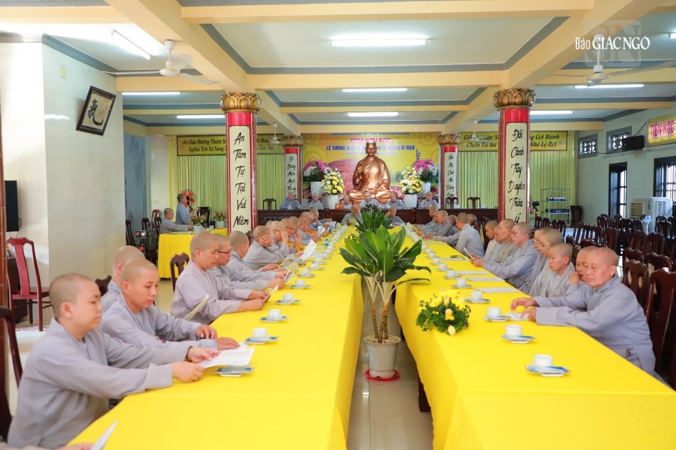 Quang cảnh buổi họp tại Văn phòng Phân ban Ni giới TP.Thủ Đức - chùa Kiều Đàm Quang cảnh buổi họp tại Văn phòng Phân ban Ni giới TP.Thủ Đức - chùa Kiều Đàm