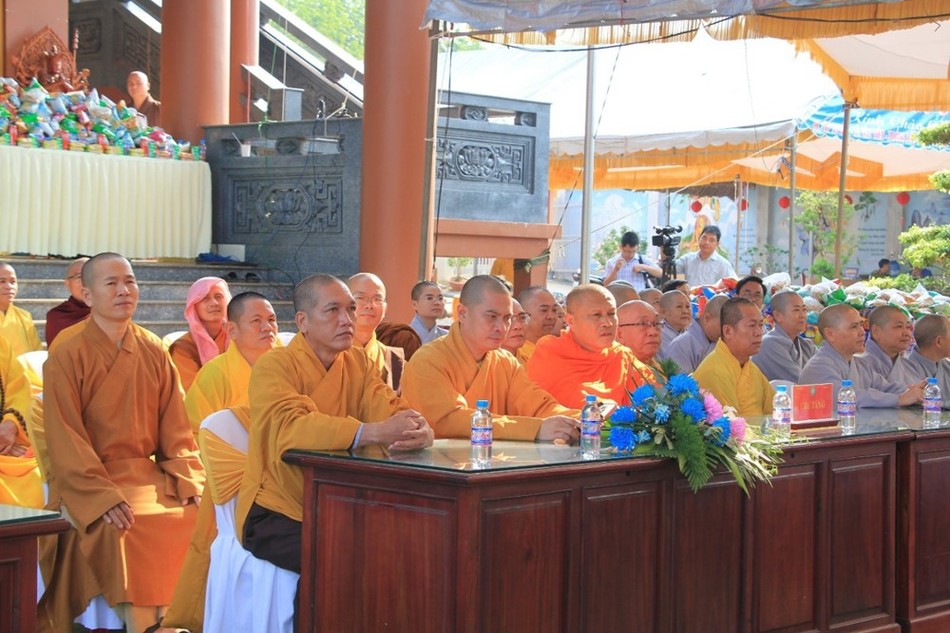 Chư tôn đức Tăng Ni tham dự Chư tôn đức Tăng Ni tham dự