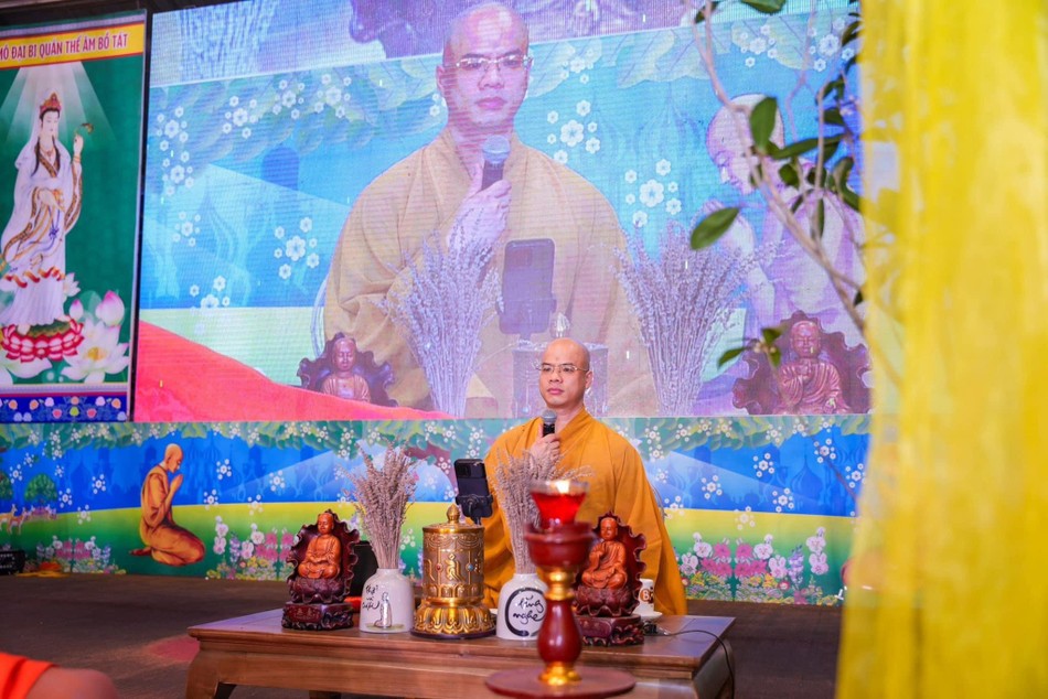 Đại đức Thích Quảng Hiếu nêu lịch sử cuộc đời và đạo nghiệp của Đức Thế Tôn Đại đức Thích Quảng Hiếu nêu lịch sử cuộc đời và đạo nghiệp của Đức Thế Tôn