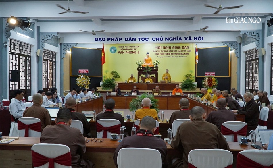 Quang cảnh buổi họp giao ban