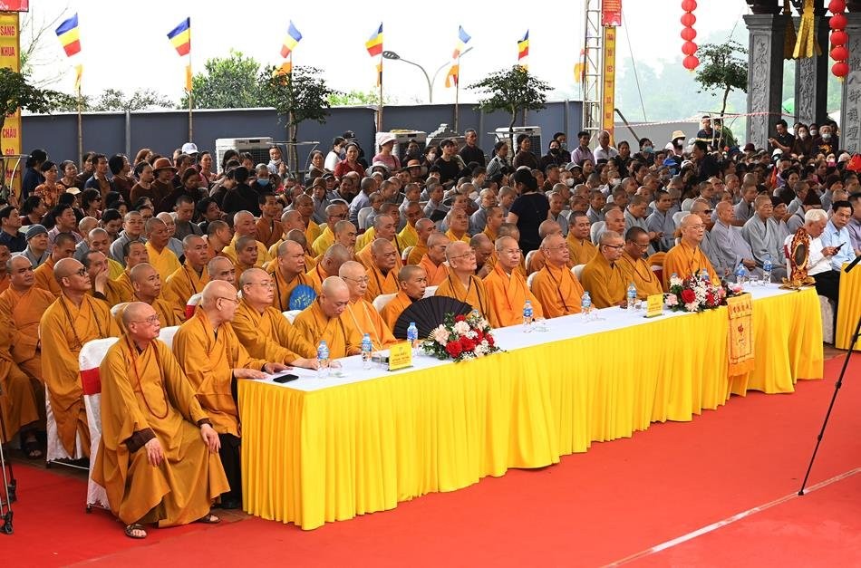 Chư tôn đức Tăng Ni tham dự Chư tôn đức Tăng Ni tham dự