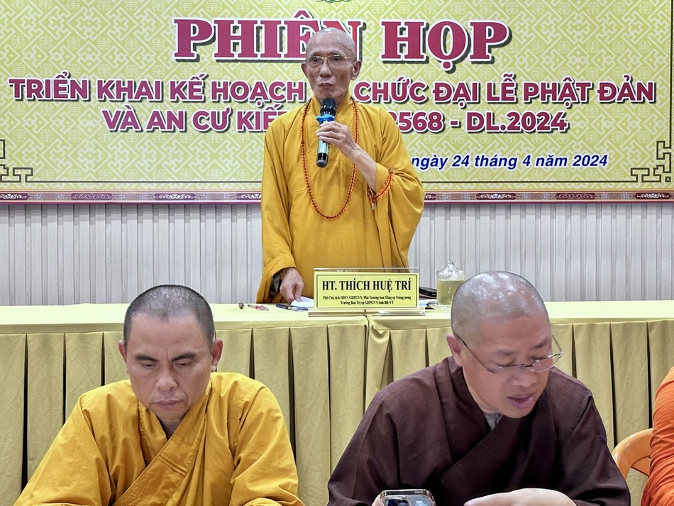 Hòa thượng Thích Huệ Trí phát biểu đúc kết Hòa thượng Thích Huệ Trí phát biểu đúc kết