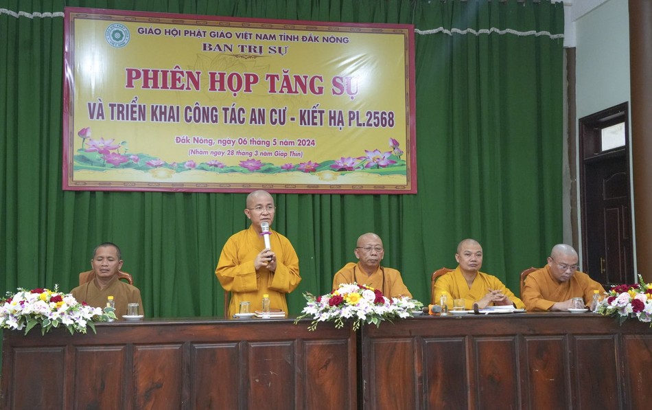Thượng tọa Thích Quảng Hiền phát biểu đúc kết Thượng tọa Thích Quảng Hiền phát biểu đúc kết