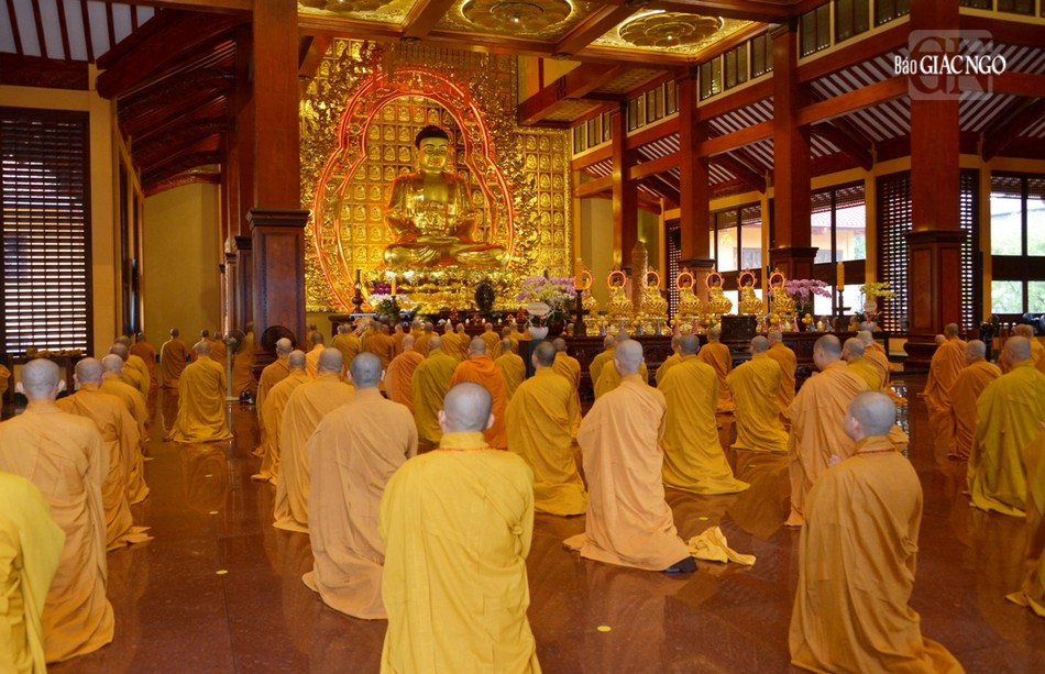 Trang nghiêm Lễ tác pháp An cư kiết hạ tại Việt Nam Quốc Tự Trang nghiêm Lễ tác pháp An cư kiết hạ tại Việt Nam Quốc Tự