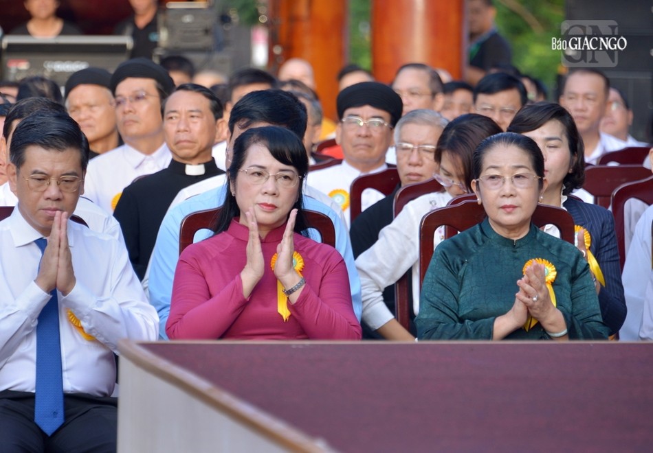 Đại diện lãnh đạo các cơ quan T.Ư, TP.HCM tham dự Đại lễ