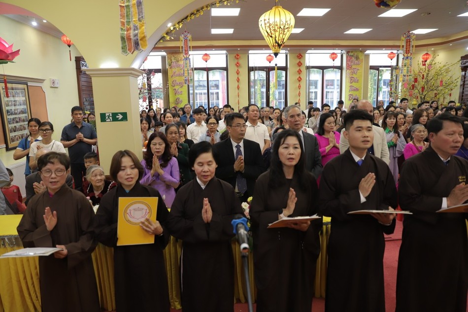 Đạo tràng tụng sám Khánh đản Đạo tràng tụng sám Khánh đản