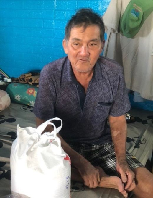 Ông Bực dưỡng bệnh tại nhà