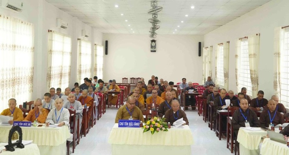 Tăng Ni, Phật tử thuộc Phân ban Thanh Thiếu nhi Phật tử các tỉnh thành khu vực Đông Nam Bộ và tỉnh Bình Thuận tham dự khóa tập huấn