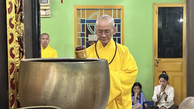 Hòa thượng Thích Chơn Minh đáp từ tại lễ tác pháp cúng dường trường hạ Hòa thượng Thích Chơn Minh đáp từ tại lễ tác pháp cúng dường trường hạ