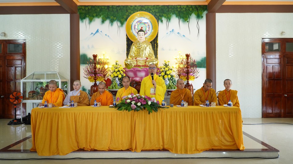 Chư tôn đức Ban Hoằng pháp GHPGVN tỉnh tham dự tọa đàm Phật pháp Chư tôn đức Ban Hoằng pháp GHPGVN tỉnh tham dự tọa đàm Phật pháp