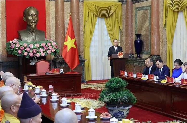 Chủ tịch nước Tô Lâm cho biết, Đảng và Nhà nước ta luôn tôn trọng quyền tự do tín ngưỡng, tôn giáo của người dân - Ảnh: TTXVN Chủ tịch nước Tô Lâm cho biết, Đảng và Nhà nước ta luôn tôn trọng quyền tự do tín ngưỡng, tôn giáo của người dân - Ảnh: TTXVN