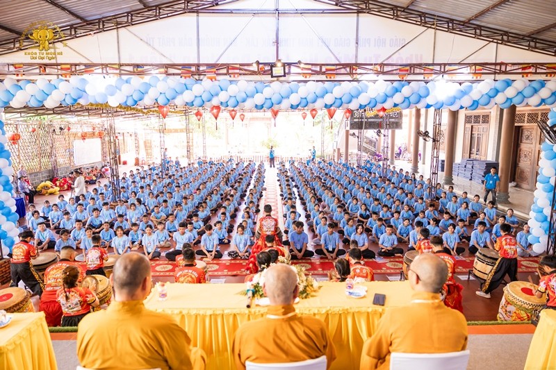 350 tu sinh tham gia khóa tu "Voi đại ngàn" 350 tu sinh tham gia khóa tu "Voi đại ngàn"