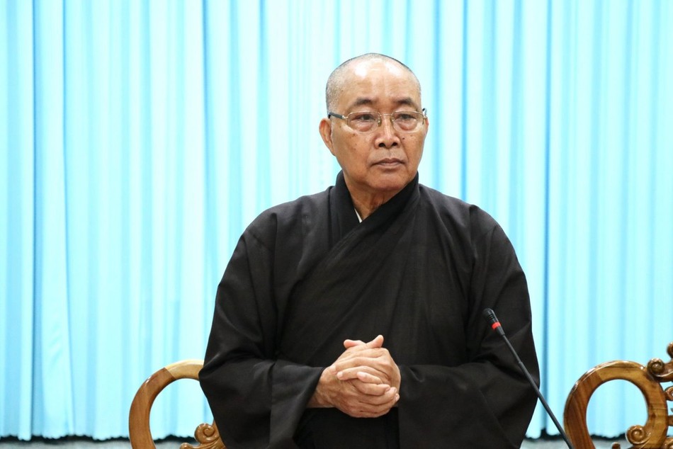 Hòa thượng Thích Minh Nhật chủ trì buổi họp Hòa thượng Thích Minh Nhật chủ trì buổi họp