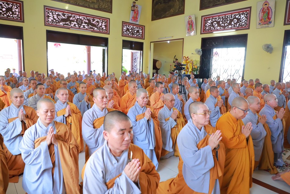 Chư hành giả trường hạ Bình Quang Ni tự (tỉnh Bình Thuận) Chư hành giả trường hạ Bình Quang Ni tự (tỉnh Bình Thuận)