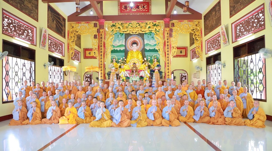 Tại trường hạ Bình Quang Ni tự Tại trường hạ Bình Quang Ni tự