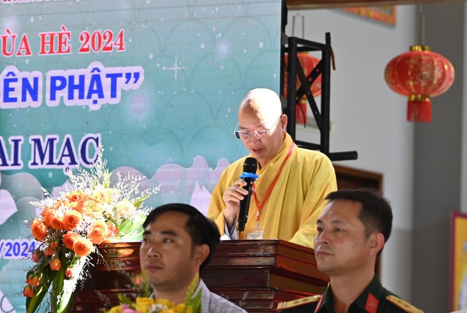 Thượng tọa Thích Chiếu Hiền, Trưởng ban Tổ chức phát biểu khai mạc Thượng tọa Thích Chiếu Hiền, Trưởng ban Tổ chức phát biểu khai mạc