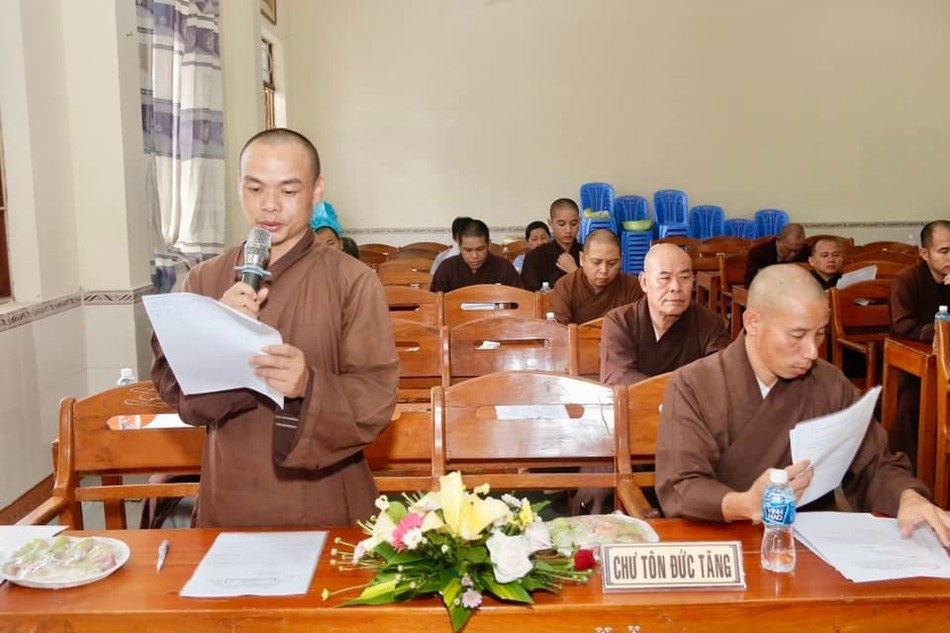 Đại đức Thích Nguyên Lượng báo cáo hoạt động Phật sự 6 tháng đầu năm 2024