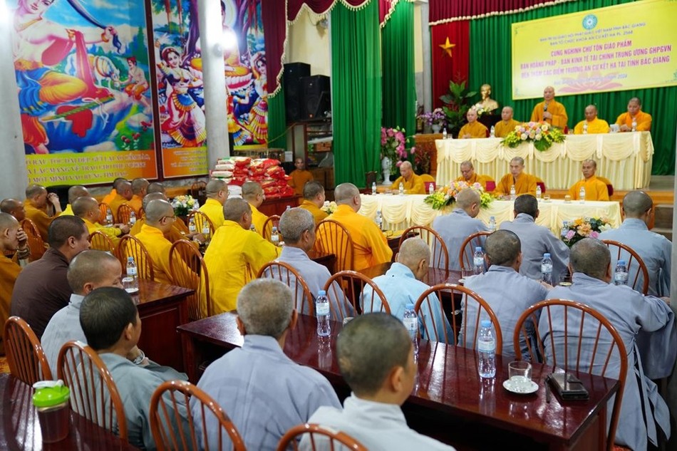 Tại trường hạ tổ đình Hồng Phúc (Bắc Giang)