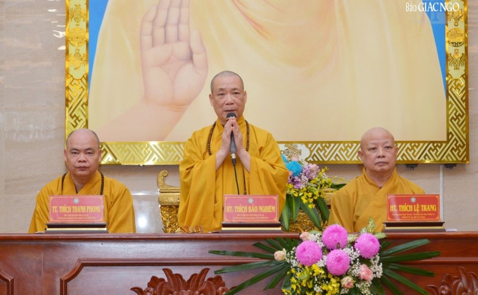 Hòa thượng Thích Bảo Nghiêm ban đạo từ, sách tấn đến hành giả Tăng Ni Hòa thượng Thích Bảo Nghiêm ban đạo từ, sách tấn đến hành giả Tăng Ni