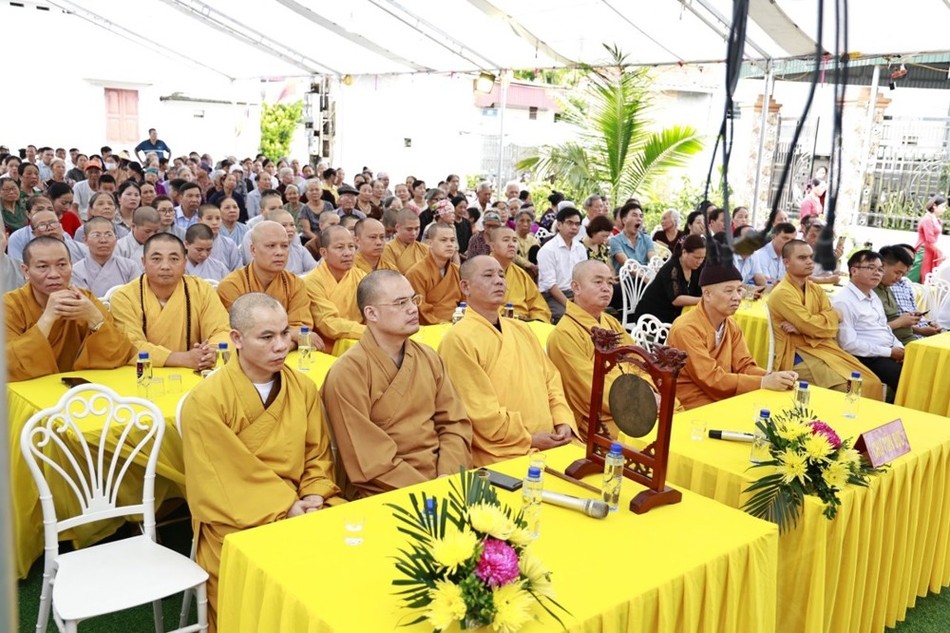 Chư tôn đức chứng minh, tham dự