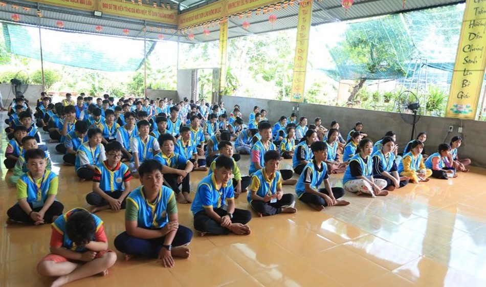 Thanh thiếu niên tham dự khóa tu mùa hè do Ban Trị sự H.Tân Thạnh tổ chức