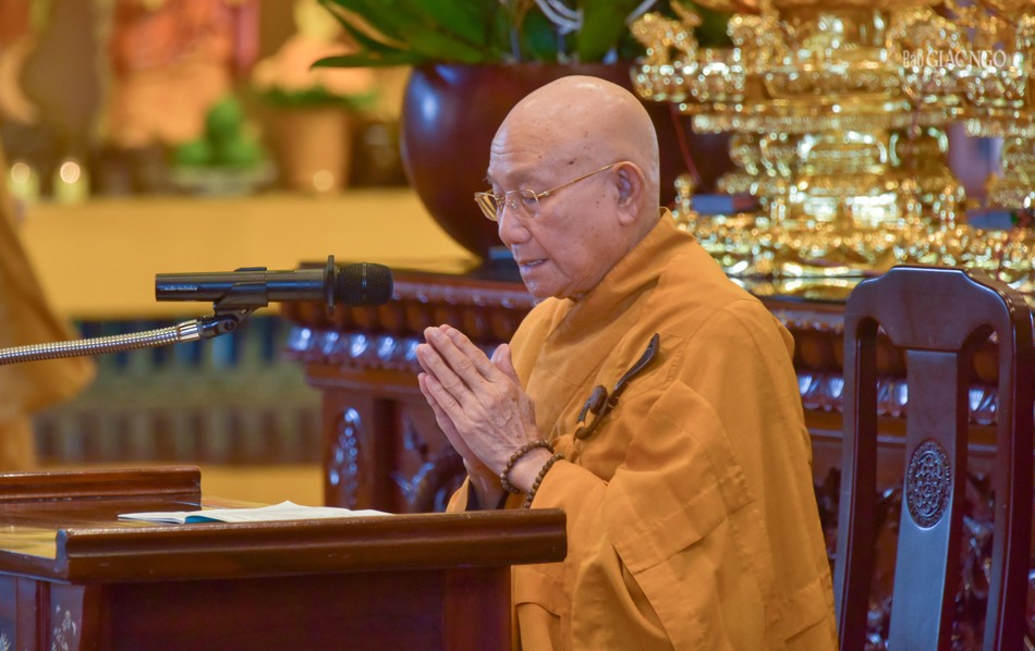 Trưởng lão Hòa thượng Thích Minh Thông, đại vị thuyết giới Tỳ-kheo, Bồ-tát