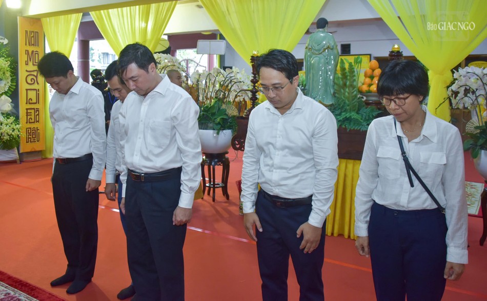 Ban Dân vận T.Ư viếng tang Ban Dân vận T.Ư viếng tang