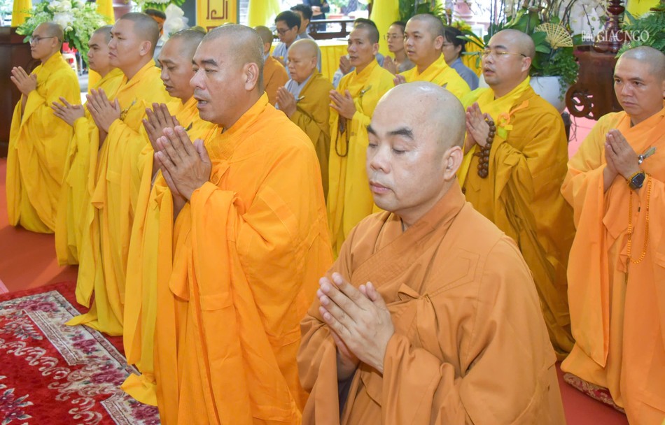 Đại diện môn sơn pháp phái, môn đồ pháp quyến Đại diện môn sơn pháp phái, môn đồ pháp quyến