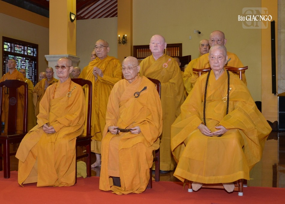 Đức Pháp chủ GHPGVN và chư vị Trưởng lão Chứng minh tham dự lễ tưởng niệm Đức Pháp chủ GHPGVN và chư vị Trưởng lão Chứng minh tham dự lễ tưởng niệm