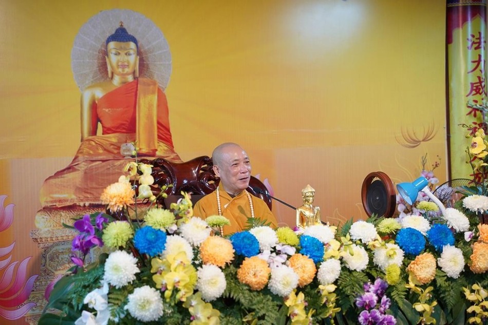 Hòa Thượng Thích Bảo Nghiêm ban đạo từ