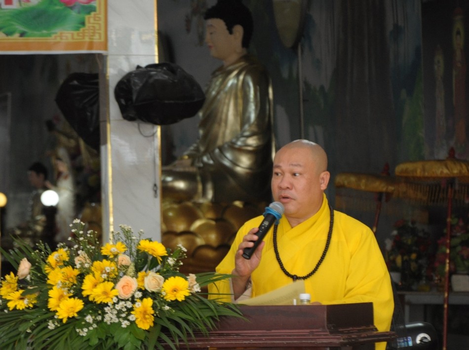 Thượng tọa Thích Nguyên Thái chúc mừng các hành giả Tăng Ni trên toàn địa bàn thị xã hoàn thành khóa An cư kiết hạ Thượng tọa Thích Nguyên Thái chúc mừng các hành giả Tăng Ni trên toàn địa bàn thị xã hoàn thành khóa An cư kiết hạ