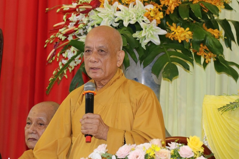 Hòa thượng Thích Lệ Đức ban huấn từ Hòa thượng Thích Lệ Đức ban huấn từ