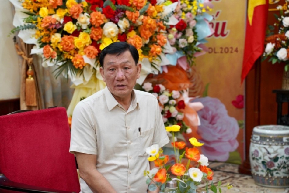 Trung tướng Phạm Ngọc Việt chúc mừng đến lãnh đạo GHPGVN nhân Đại lễ Vu lan - Báo hiếu Trung tướng Phạm Ngọc Việt chúc mừng đến lãnh đạo GHPGVN nhân Đại lễ Vu lan - Báo hiếu