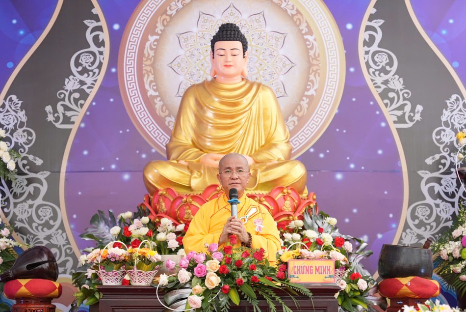 Thượng tọa Thích Quảng Hiền ban đạo từ tại lễ Vu lan Thượng tọa Thích Quảng Hiền ban đạo từ tại lễ Vu lan