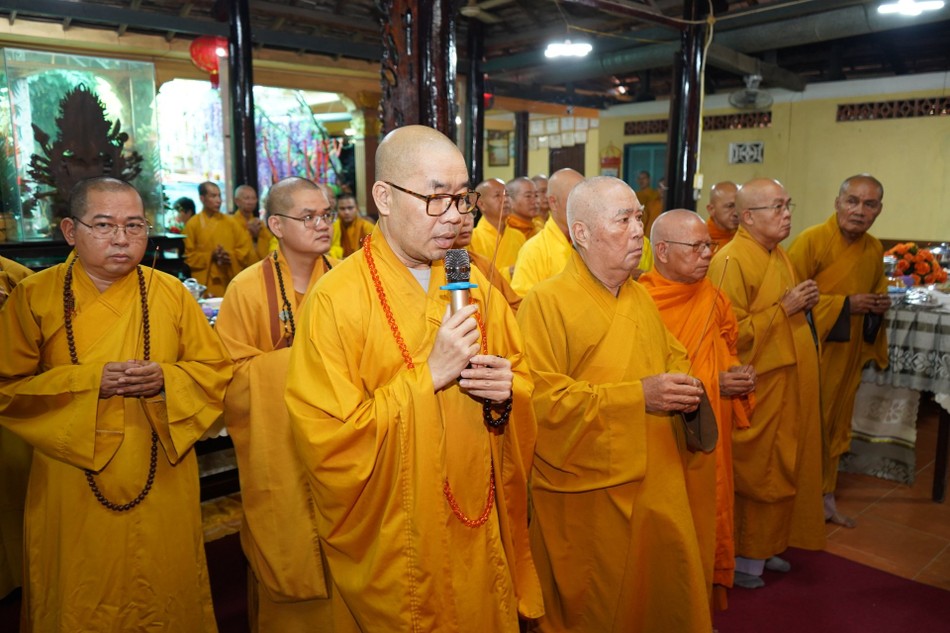 Chư tôn đức thành kính tưởng niệm Giác linh Trưởng lão Hòa thượng Chư tôn đức thành kính tưởng niệm Giác linh Trưởng lão Hòa thượng