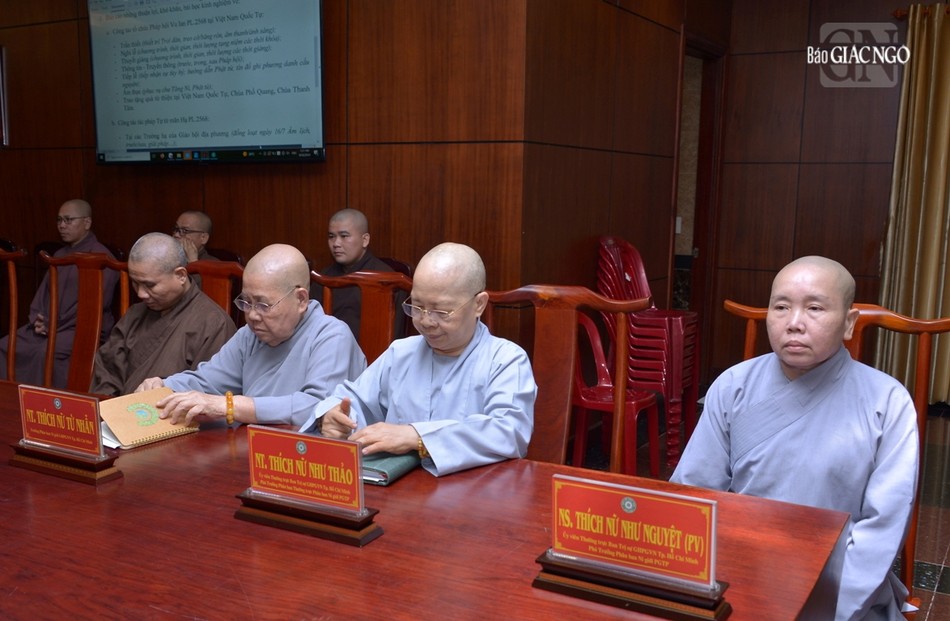 Chư Ni tham dự buổi họp của Ban Thường trực Ban Trị sự TP.HCM Chư Ni tham dự buổi họp của Ban Thường trực Ban Trị sự TP.HCM
