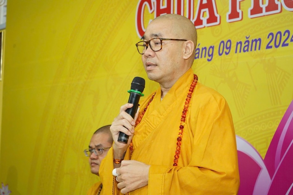 Thượng tọa Thích Quảng Lộc đạo từ tại buổi lễ Thượng tọa Thích Quảng Lộc đạo từ tại buổi lễ