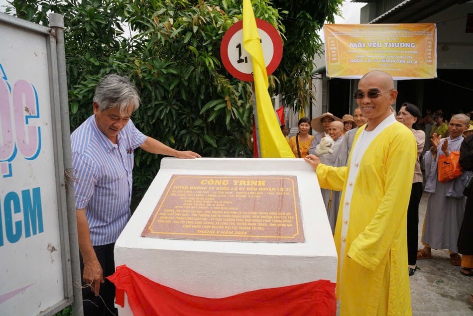 Khánh thành tuyến đường QL.57 đến HL.31 dài 1566 m tại H.Chợ Lách, Bến Tre Khánh thành tuyến đường QL.57 đến HL.31 dài 1566 m tại H.Chợ Lách, Bến Tre