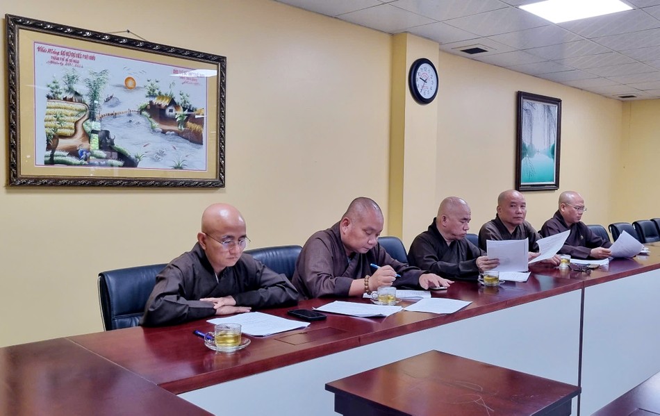 Chư tôn đức Ban Trị sự TP.HCM và Q.10 tham dự