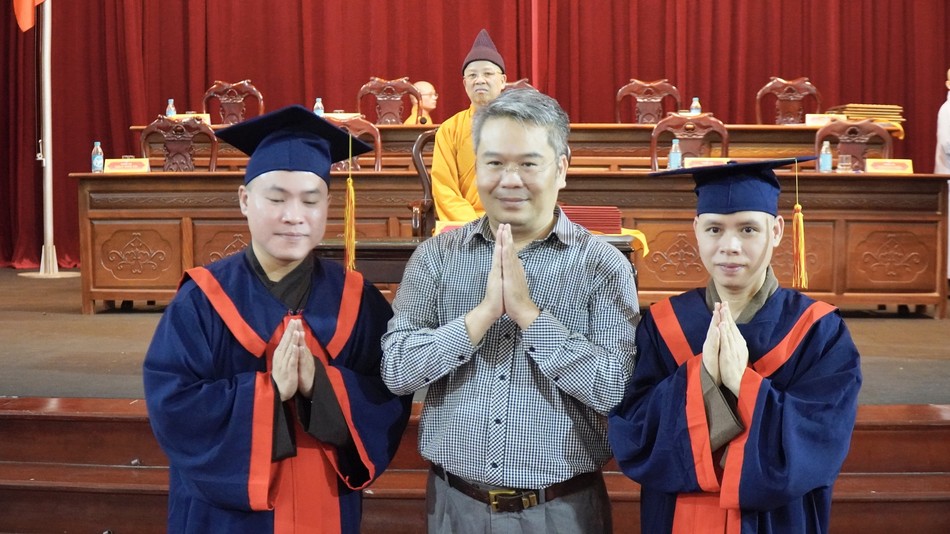 Đại đức Thích Thanh Đạt, Đại đức Thích Đạo Tâm nhận Bằng tốt nghiệp Thạc sĩ Phật học, 37 Tăng Ni sinh nhận Bằng tốt nghiệp hệ Cử nhân, Cao đẳng Phật học Đại đức Thích Thanh Đạt, Đại đức Thích Đạo Tâm nhận Bằng tốt nghiệp Thạc sĩ Phật học, 37 Tăng Ni sinh nhận Bằng tốt nghiệp hệ Cử nhân, Cao đẳng Phật học