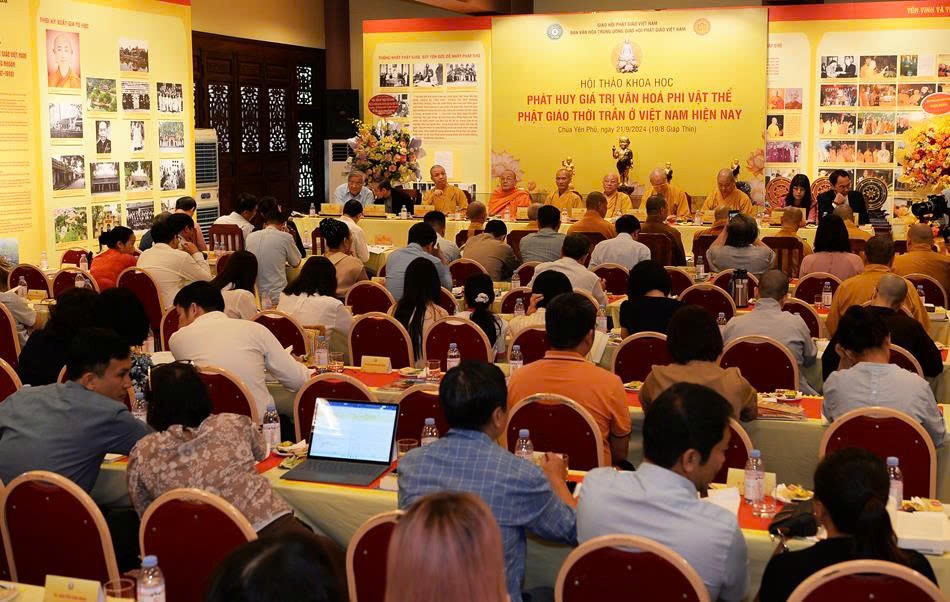 Đại biểu tham dự hội thảo về phát huy giá trị văn hóa phi vật thể Phật giáp thời Trần ở Việt Nam Đại biểu tham dự hội thảo về phát huy giá trị văn hóa phi vật thể Phật giáp thời Trần ở Việt Nam