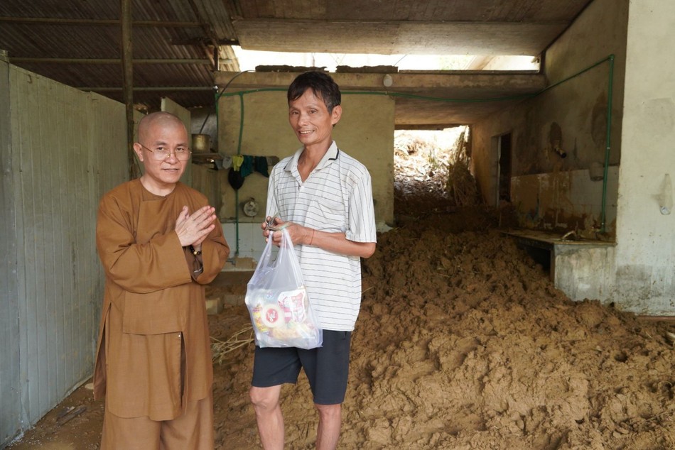 Căn nhà của gia đình trống hoắc sau bão, lũ quét Căn nhà của gia đình trống hoắc sau bão, lũ quét