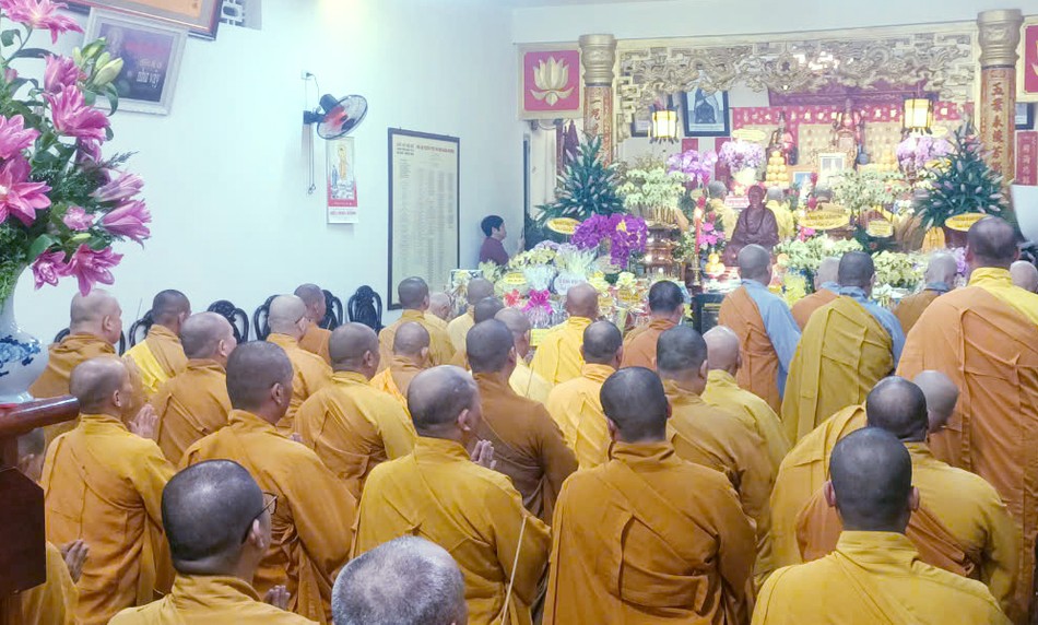Chư tôn đức, môn đồ pháp quyến, tổ đình Nghĩa Phương thành kính tưởng niệm Chư tôn đức, môn đồ pháp quyến, tổ đình Nghĩa Phương thành kính tưởng niệm
