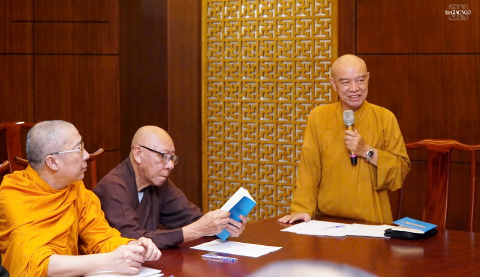 Hòa thượng Thích Nhựt Hỷ phát biểu tại buổi họp