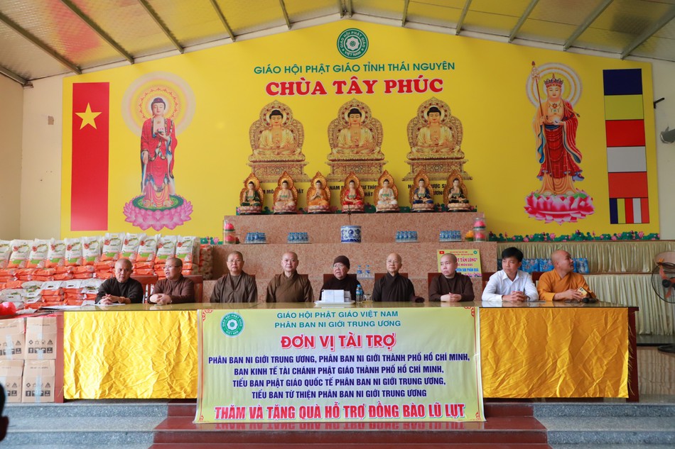 Đoàn Phân ban Ni giới T.Ư, chư Tăng, Ni tỉnh Thái Nguyên và chính quyền địa phương Đoàn Phân ban Ni giới T.Ư, chư Tăng, Ni tỉnh Thái Nguyên và chính quyền địa phương