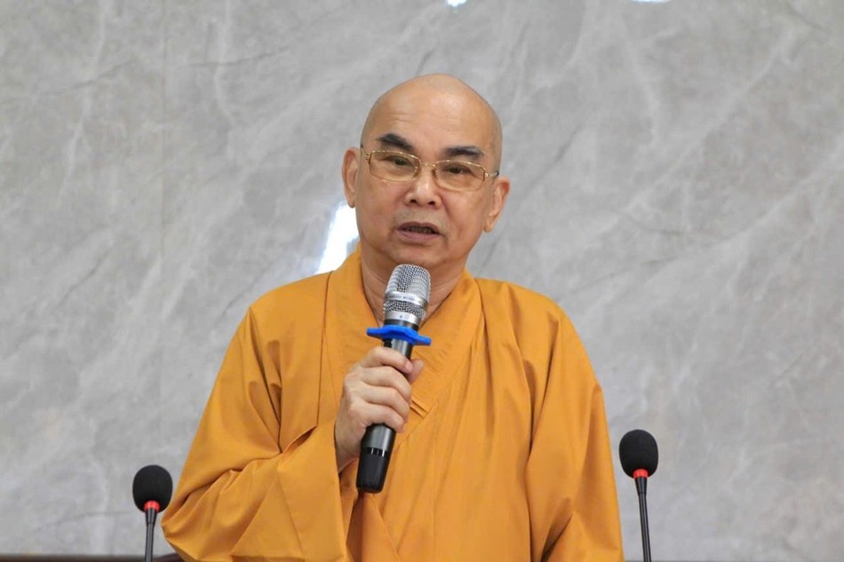 Thượng tọa Thích Tỉnh Cường chủ trì buổi họp Thượng tọa Thích Tỉnh Cường chủ trì buổi họp
