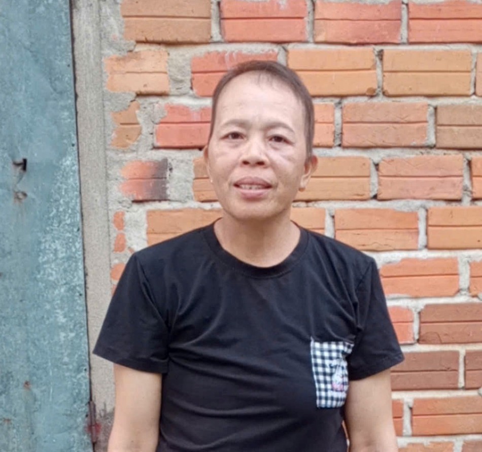 Chị Thơm đang bị bệnh ung thư không tiền chữa trị