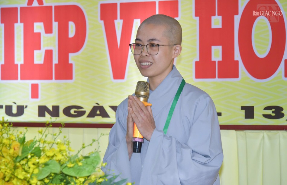 Thí sinh Thích nữ Huệ Như trình bày chủ đề Ý nghĩa Phật đản Thí sinh Thích nữ Huệ Như trình bày chủ đề Ý nghĩa Phật đản